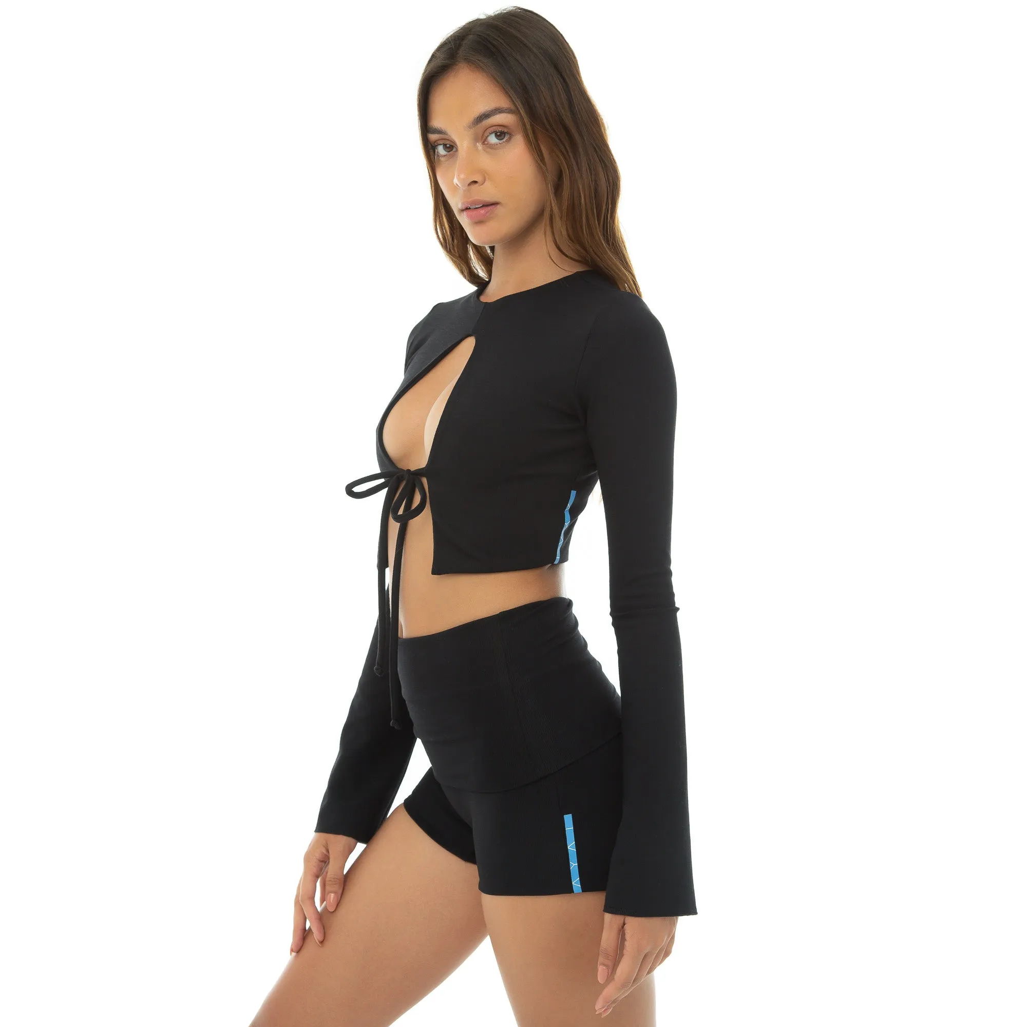 Anyi Short