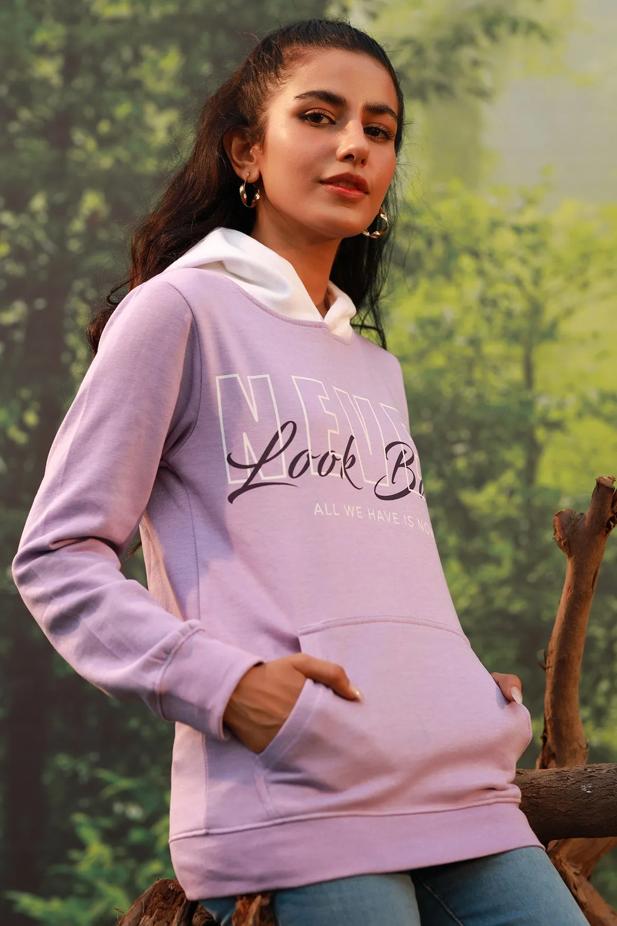 Never Look Back Hoodie - W22 - UH0013R