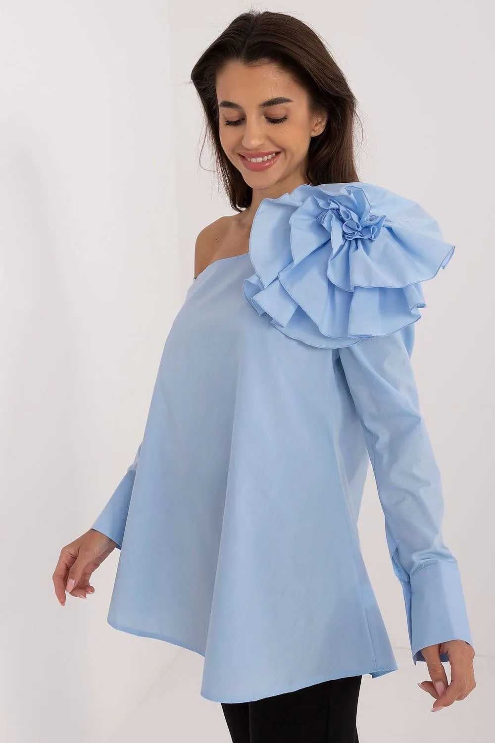 Shoulder Flower Brooch Blouse