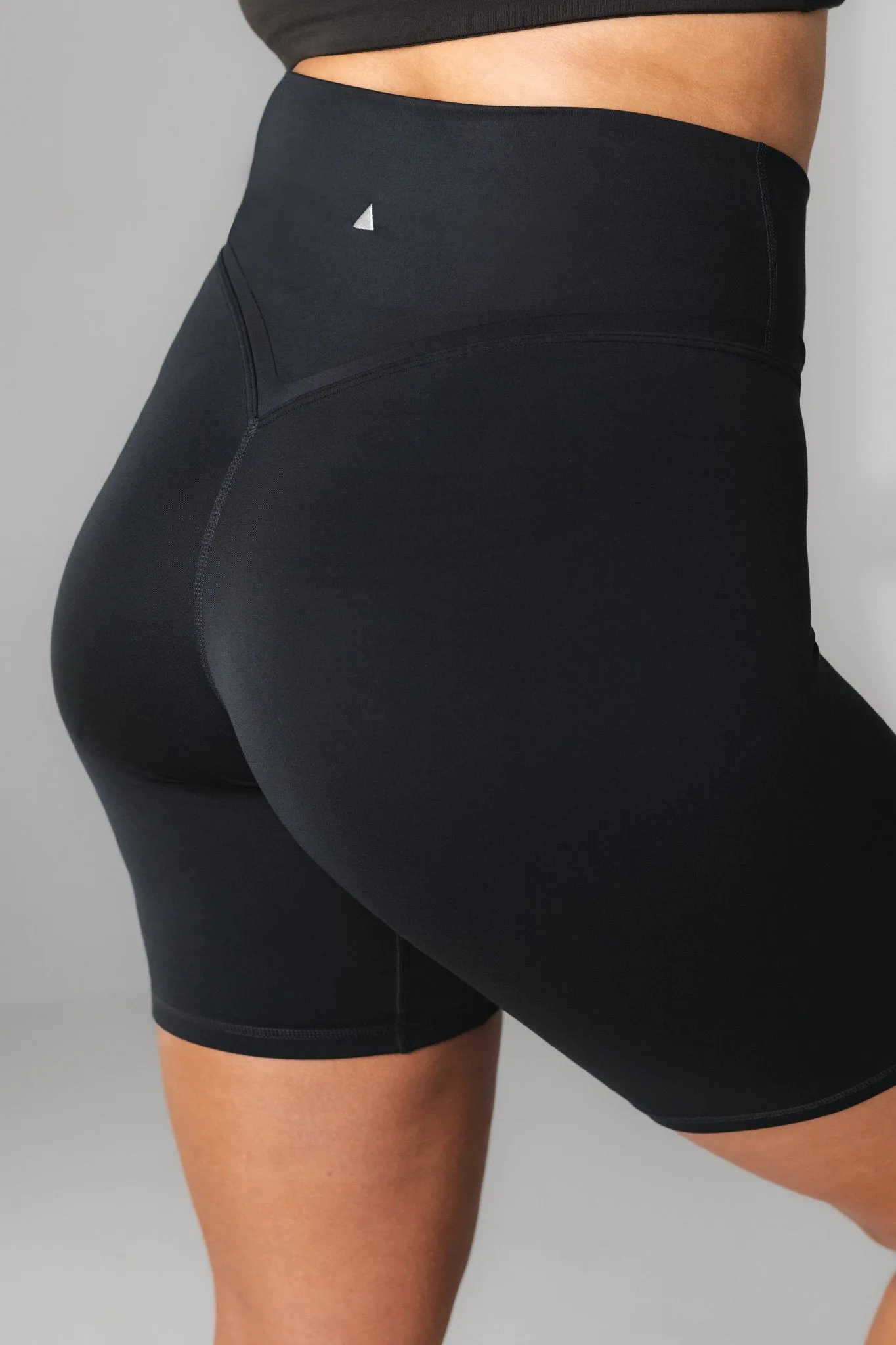 Vitality Daydream V Biker Short - Midnight